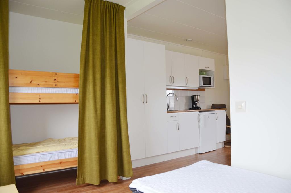 Apelvikstrand Semesterlagenheter Aparthotel Varberg Δωμάτιο φωτογραφία